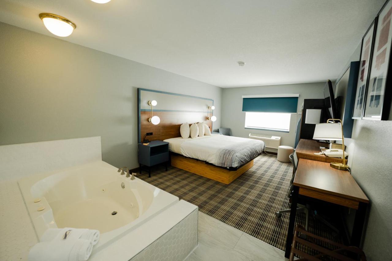 Americinn By Wyndham Tomahawk Εξωτερικό φωτογραφία
