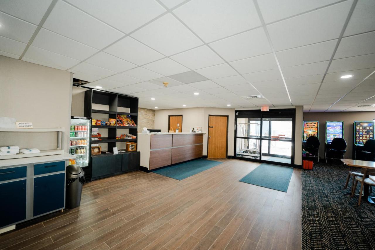Americinn By Wyndham Tomahawk Εξωτερικό φωτογραφία